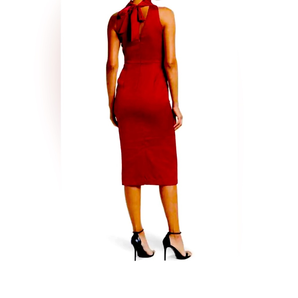 Taylor Dress Cowl Mock Neck‎ Satin
Size 10
Tea length. VALENTINES DRESS!! 💝